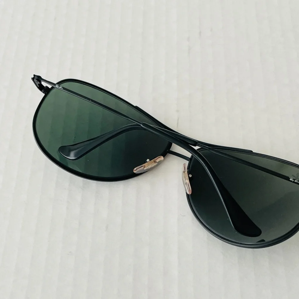 Ray-Ban Men's Black Aviator Sunglasses